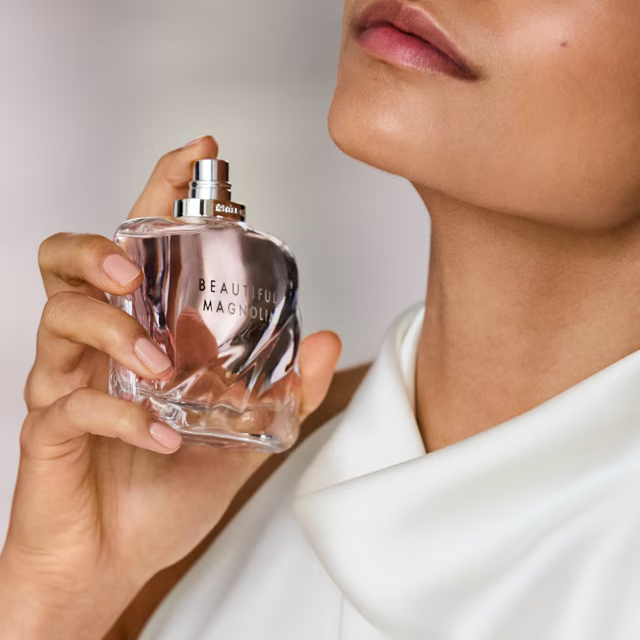 Estée Lauder Beautiful Magnolia EDP – view 4